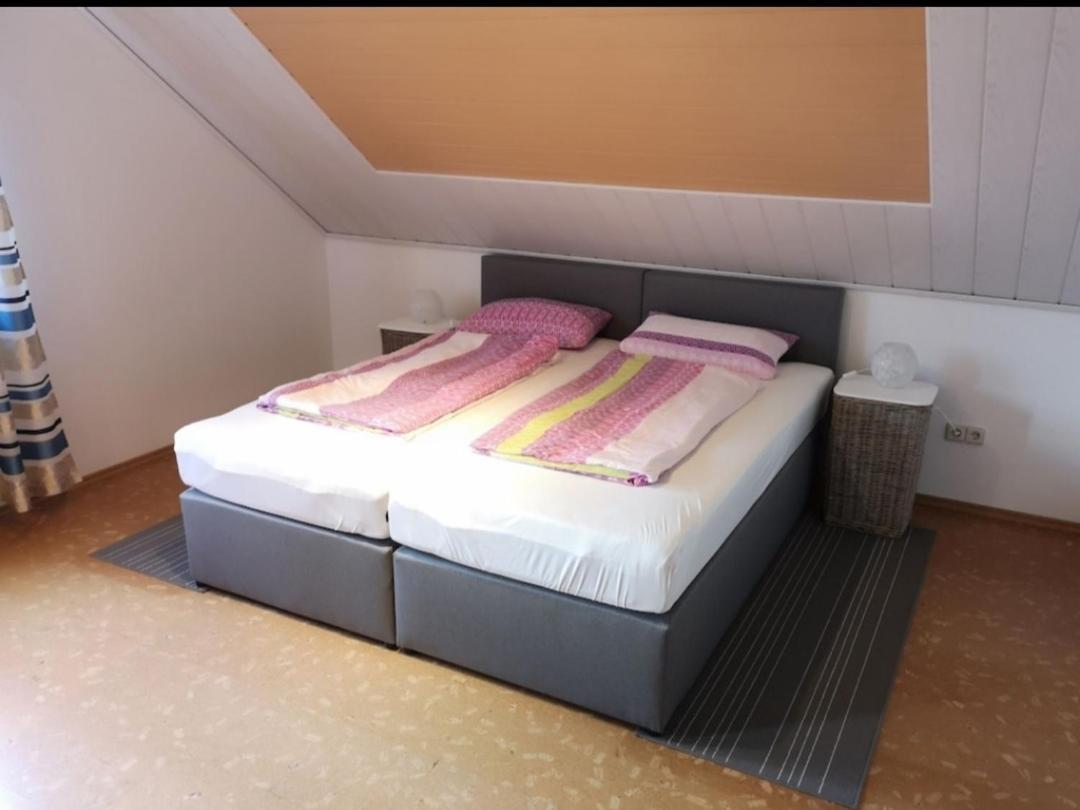 Ahornweg Ferienwohnung Gebsattel Екстериор снимка